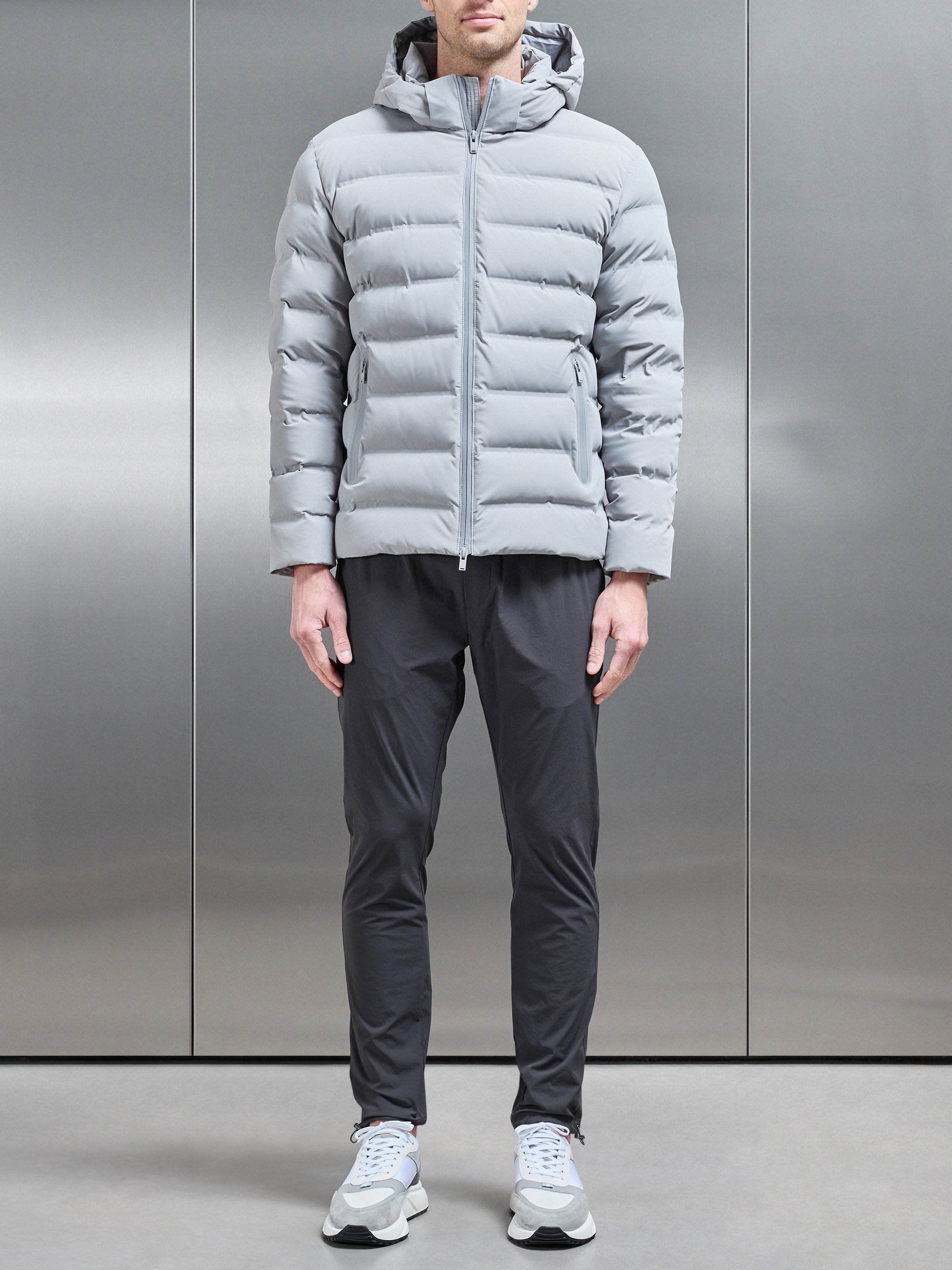 Aktiv Dunjakke i Mellem Grå