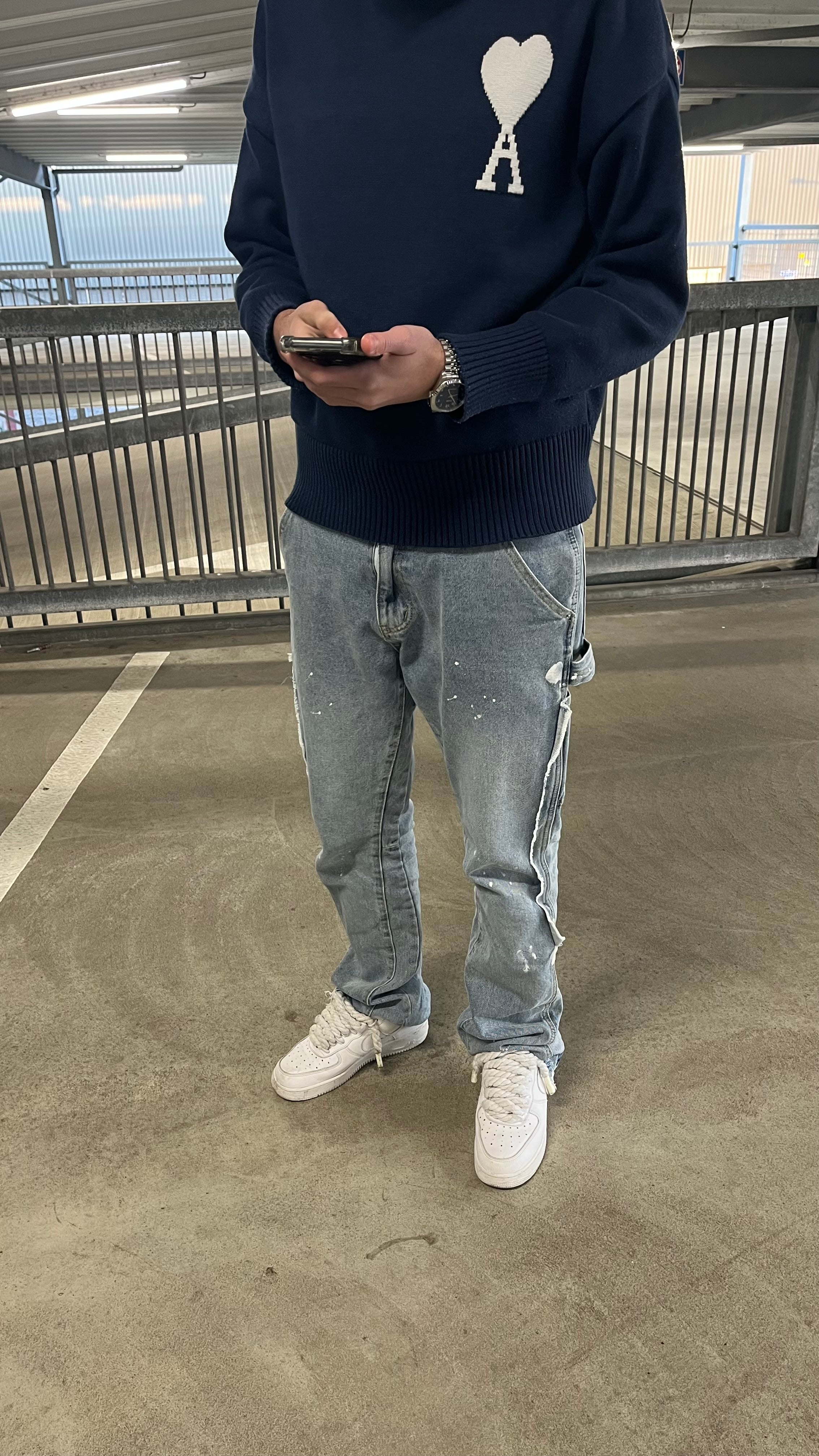 AMI - HJERTE SWEATER
