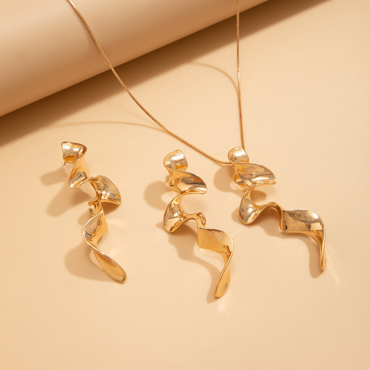 Spiral | Halskæde & Øreringe Sæt