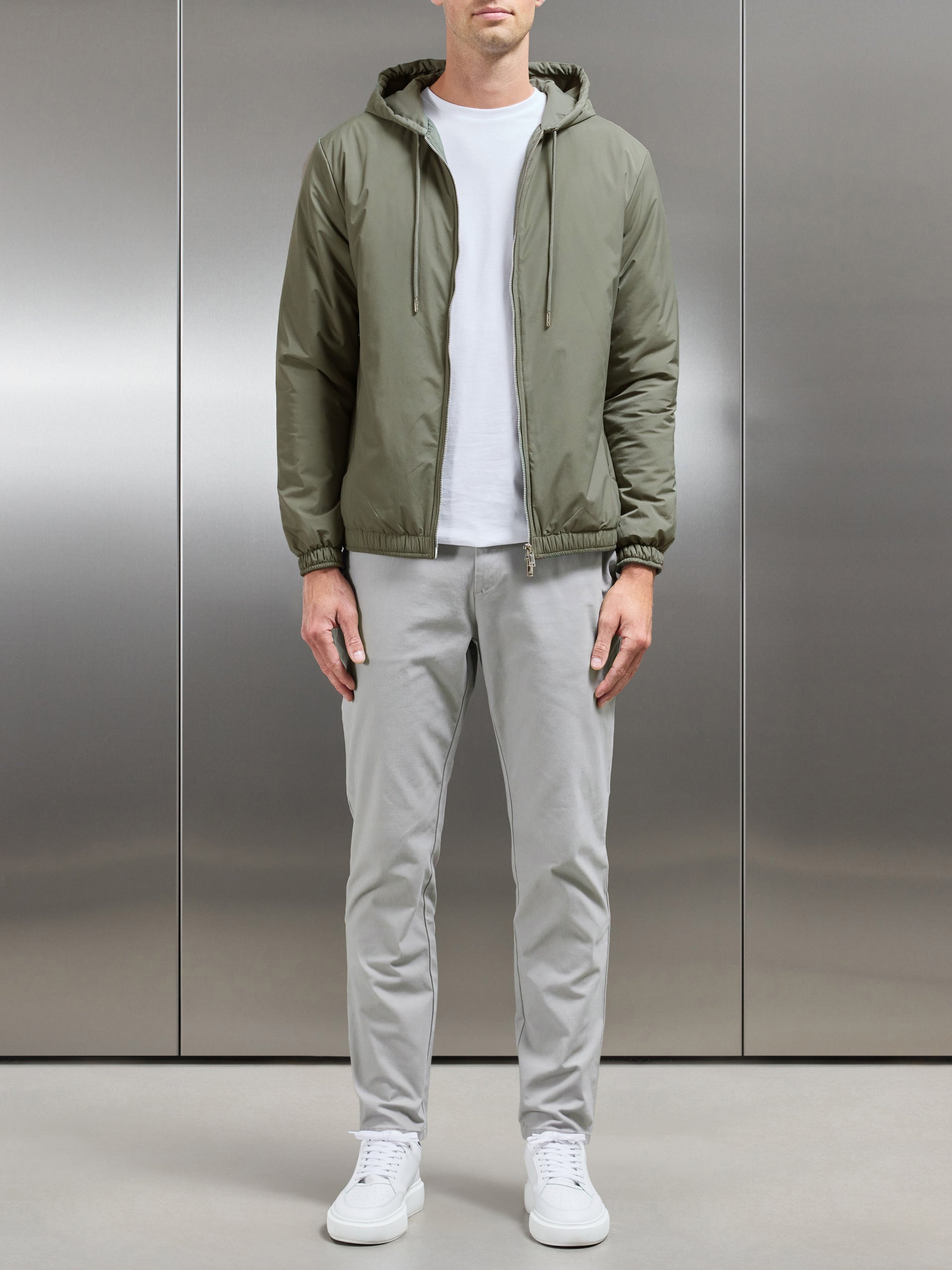 Shell Padded Windbreaker i Oliven