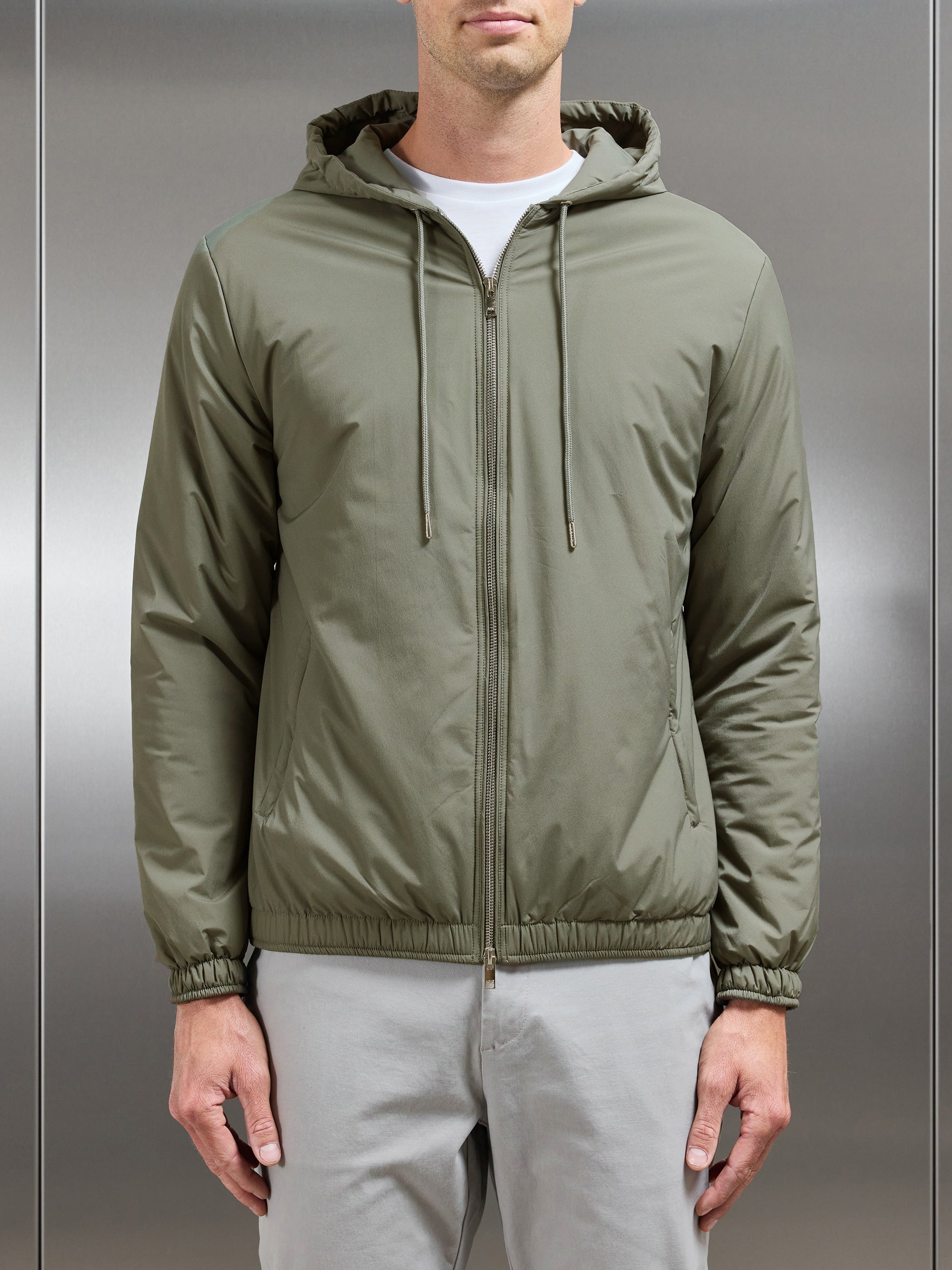 Shell Padded Windbreaker i Oliven