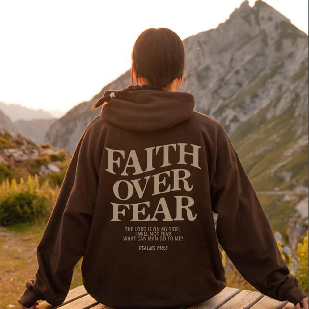 Tro Over Frygt Hoodie